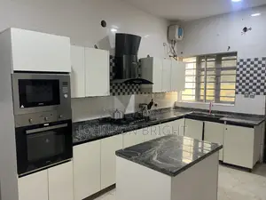 Girls Apartment Ikota Villa Estate