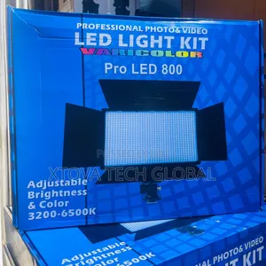 LED 800 PRO Light Kit With Tripod Stand