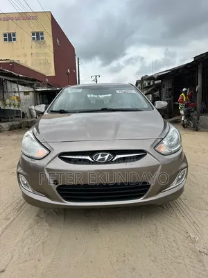 Hyundai Accent 2013 Gold