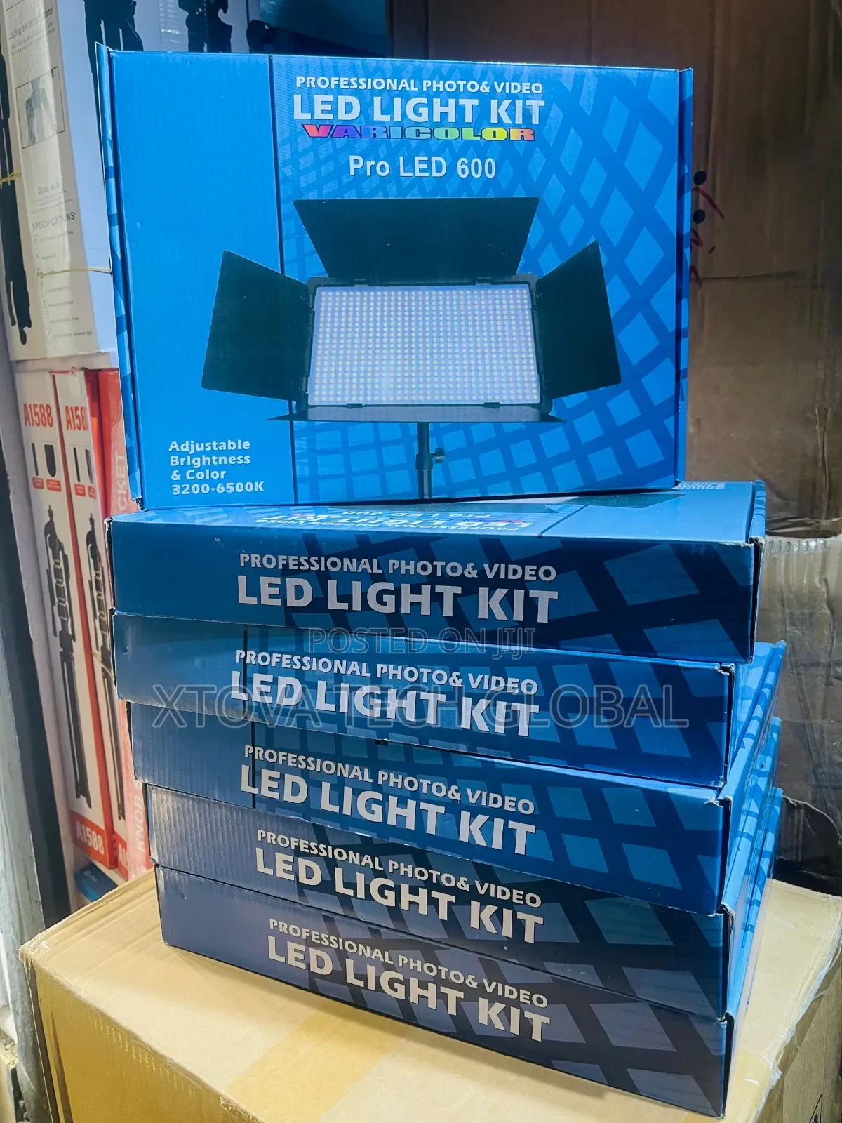 LED 600 Pro, Led Light Kit With Tripod Stand