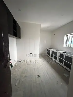 2bdrm Apartment in Off Barracks Road, Uyo for rent