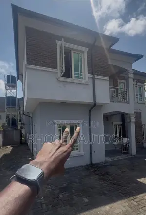 6bdrm Duplex in Green Estate, Sangotedo for sale