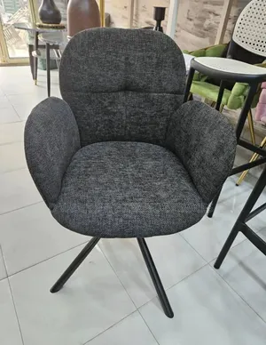 Modern Swivel Chair / Visitors Chair.