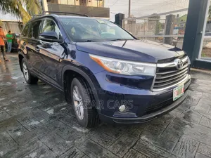 Toyota Highlander XLE 4dr SUV AWD (3.5L 6cyl 6A) 2015 Blue