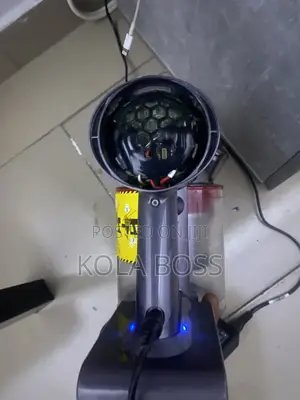 Dyson V7-Series Cordless Vacuum, Model SV11