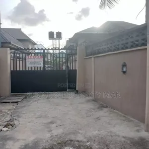 3bdrm Block of Flats in Mgbesularu, Rumuodara for rent