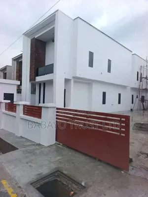 4bdrm Duplex in Ikolaba, Bodija for sale