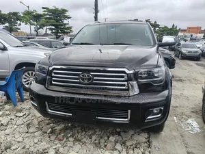 Toyota Sequoia 2016 Black