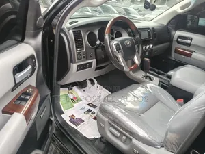 Toyota Sequoia 2017 Black
