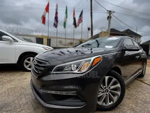 Hyundai Sonata Sport Sedan FWD (2.4L 4cyl 6A) 2016 Gray
