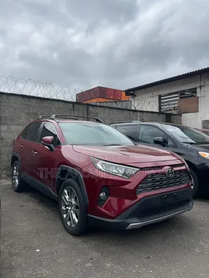 Toyota RAV4 2021 Burgundy