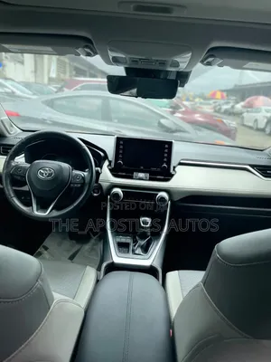 Toyota RAV4 2021 Burgundy