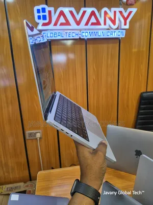Laptop Apple MacBook Pro 2025 M5 16GB Apple M5 Pro SSD 500GB
