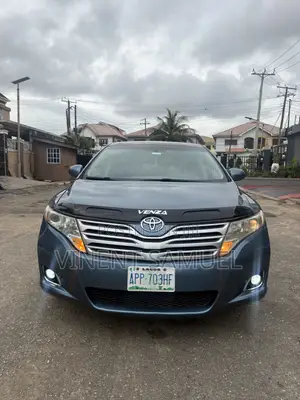 Toyota Venza 2010 Blue