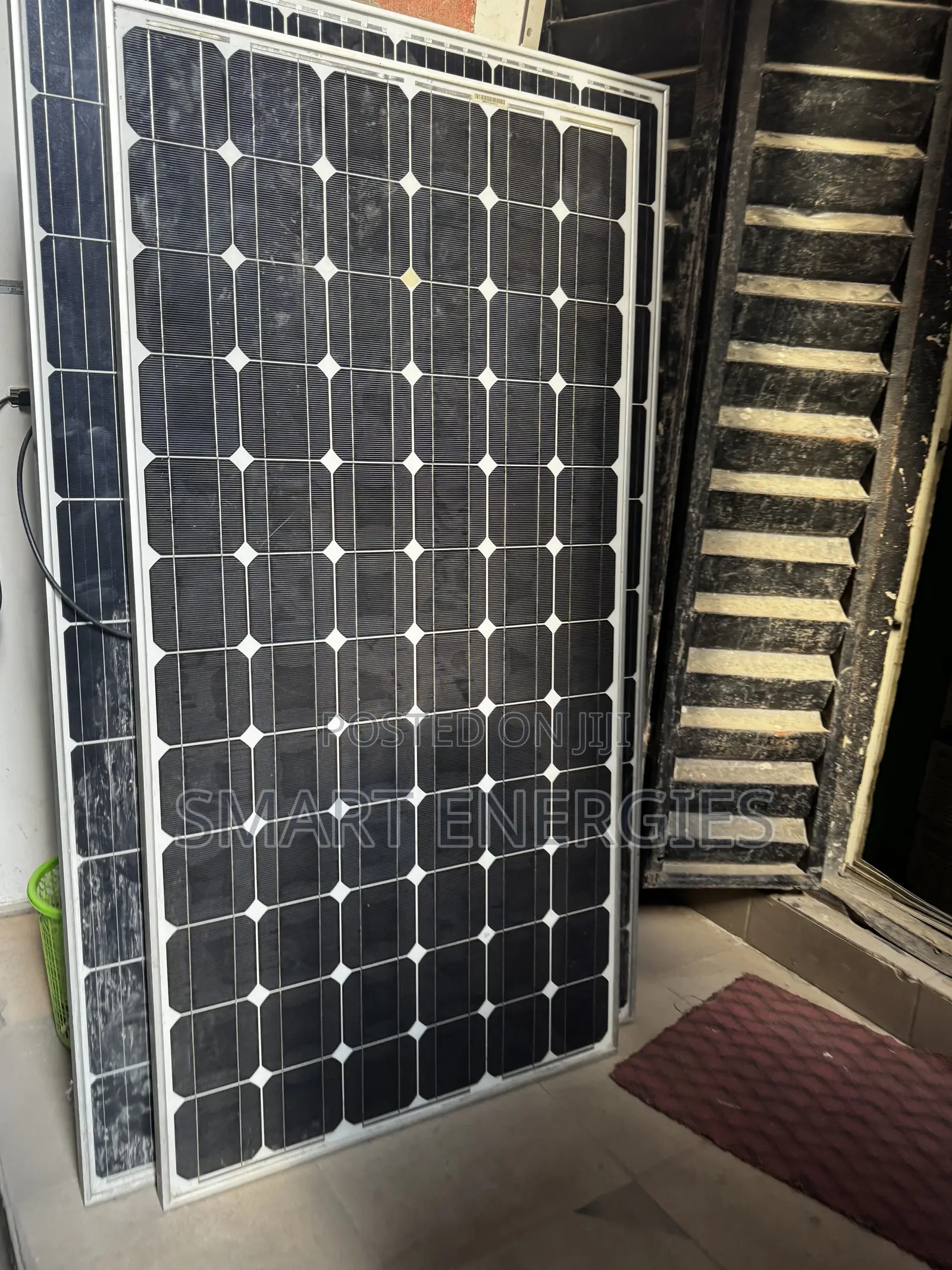 300watts 72cells Tokunbo Mono Solar Panel