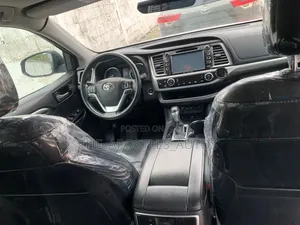 Toyota Highlander 2018 Gray