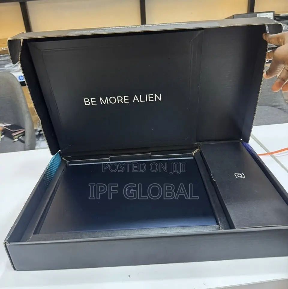 Laptop Alienware 16 Aurora 16GB Intel Core 7 SSD 512GB