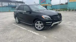 Mercedes-Benz M Class ML350 4MATIC 4dr SUV AWD (3.5L 6cyl 7A) 2015