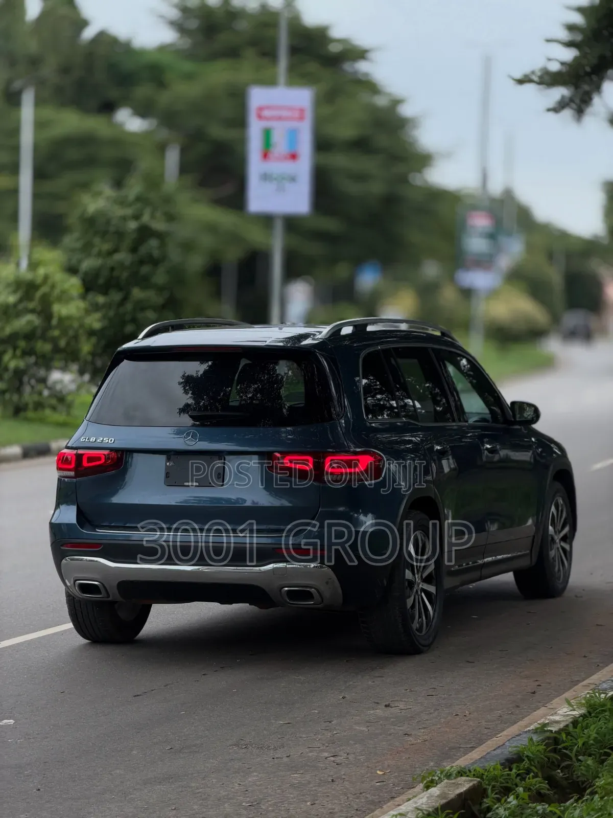 Mercedes-Benz GLB-Class 2022 Blue