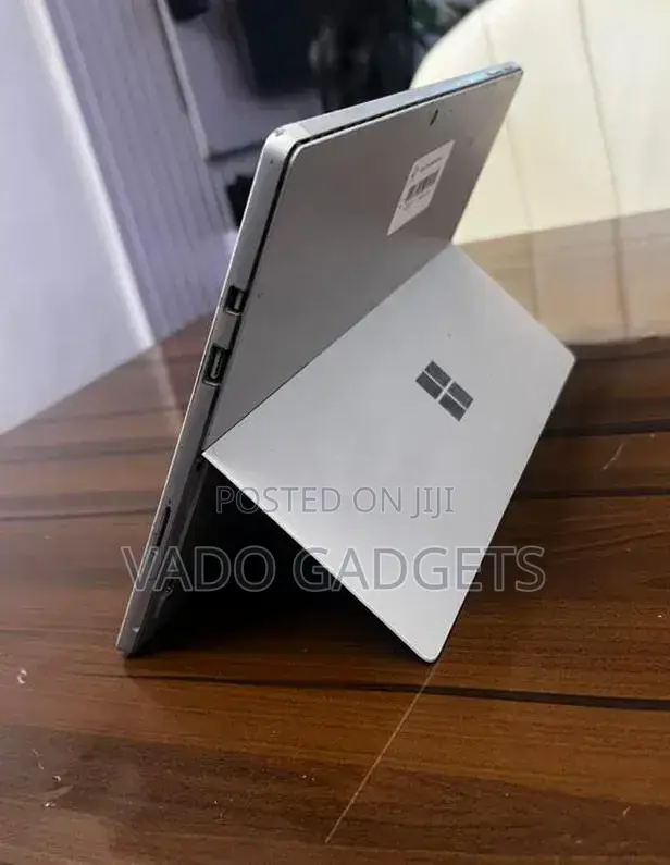 Laptop 8GB Intel Core i5 SSD 128GB