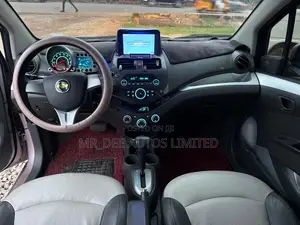 Chevrolet Spark 2011 Beige