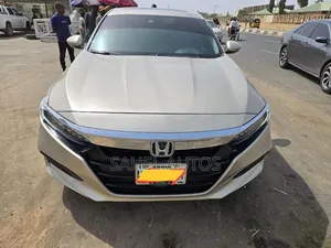 Honda Accord Touring 2.0T 2021 Gold