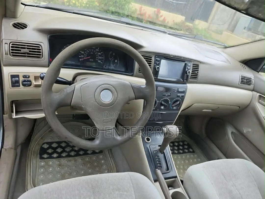 Toyota Corolla 2004 Gray