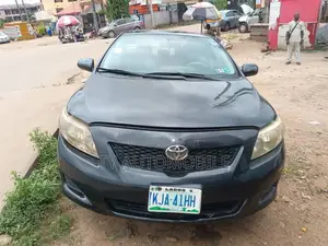 Toyota Corolla 2010 Black