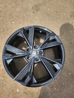 18-Inch Mattblack Rim Unique Design Rim for Toyota