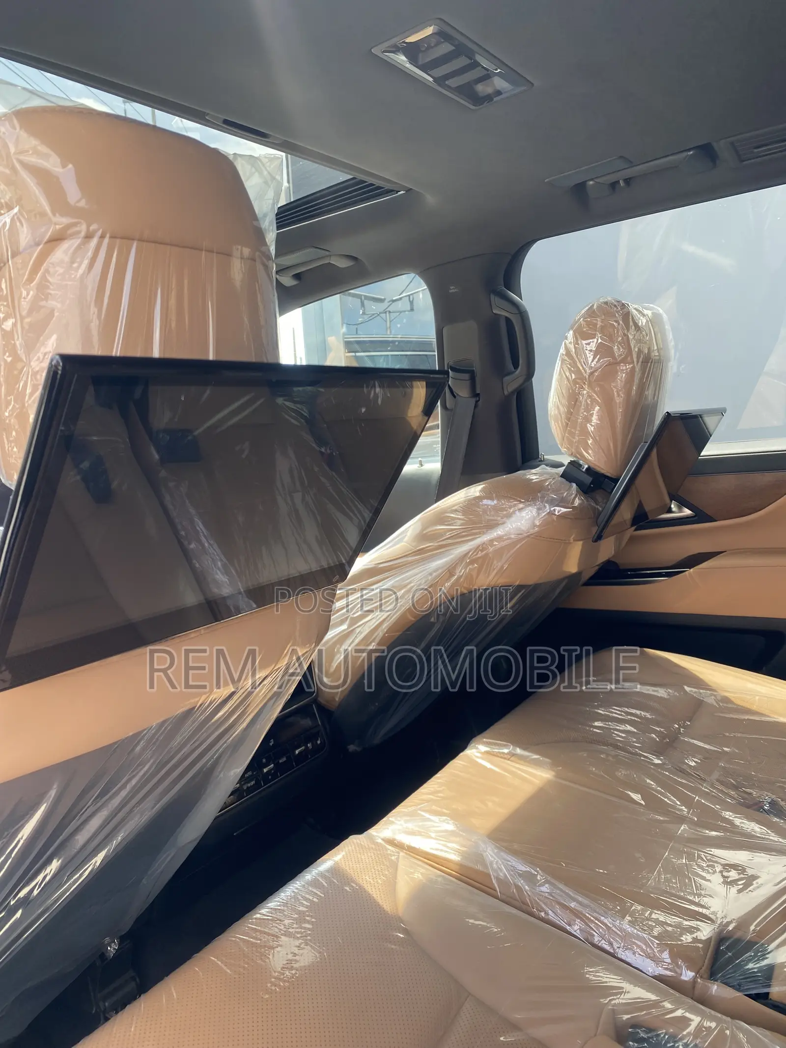 Lexus LX 600 2022 Green