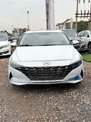 Hyundai Elantra 2023 White