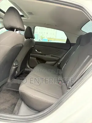 Hyundai Elantra 2023 White