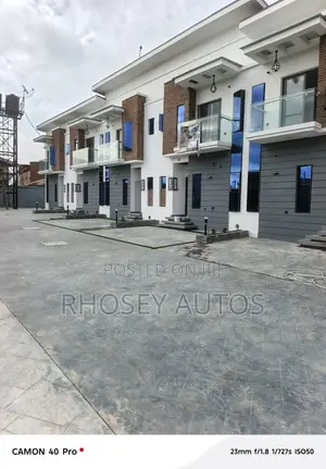 2bdrm Duplex in Olorunfemi Estate, for sale