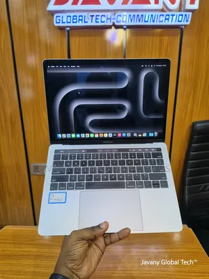 Laptop Apple MacBook Pro 2020 16GB Intel Core i7 SSD 500GB