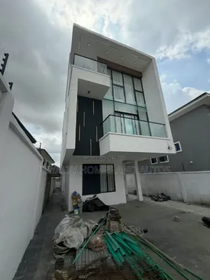 5bdrm Duplex in GRA Phase 1 for sale