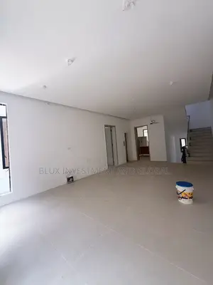 4bdrm Penthouse in Old Ikoyi for rent