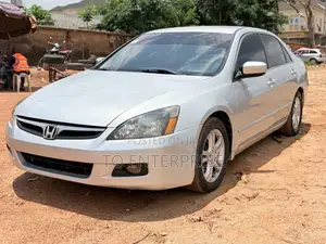 Honda Accord 2006 Silver