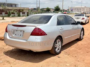 Honda Accord 2006 Silver