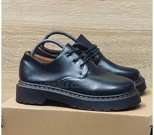 Dr. Martens 1461 Smooth Leather 3-Eye Oxford Shoes — Black