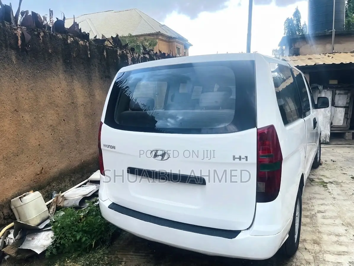 Hyundai H1 2008 White