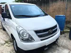 Hyundai H1 2008 White