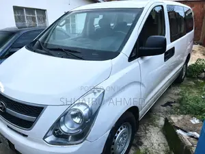 Hyundai H1 2008 White