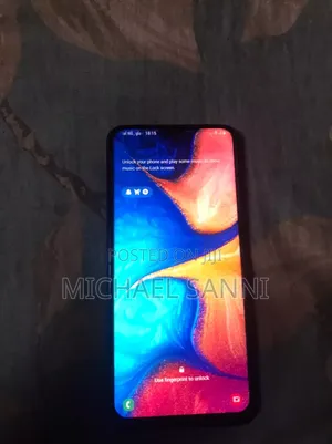 Samsung Galaxy A20 32 GB Blue