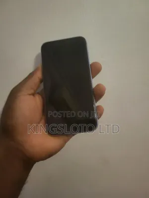 Apple iPhone XR 64 GB