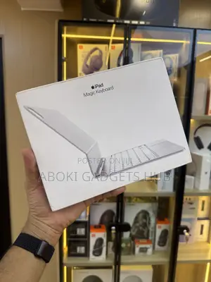 Brand New Apple Magic Keyboard for iPad Pro 11” M4 M5