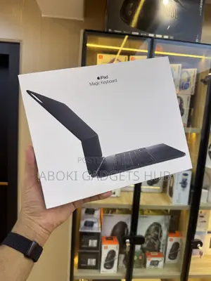 Brand New Apple Magic Keyboard for iPad Pro 13” M4 M5