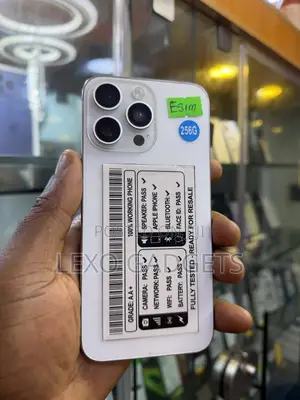Apple iPhone 15 Pro Max 256 GB White