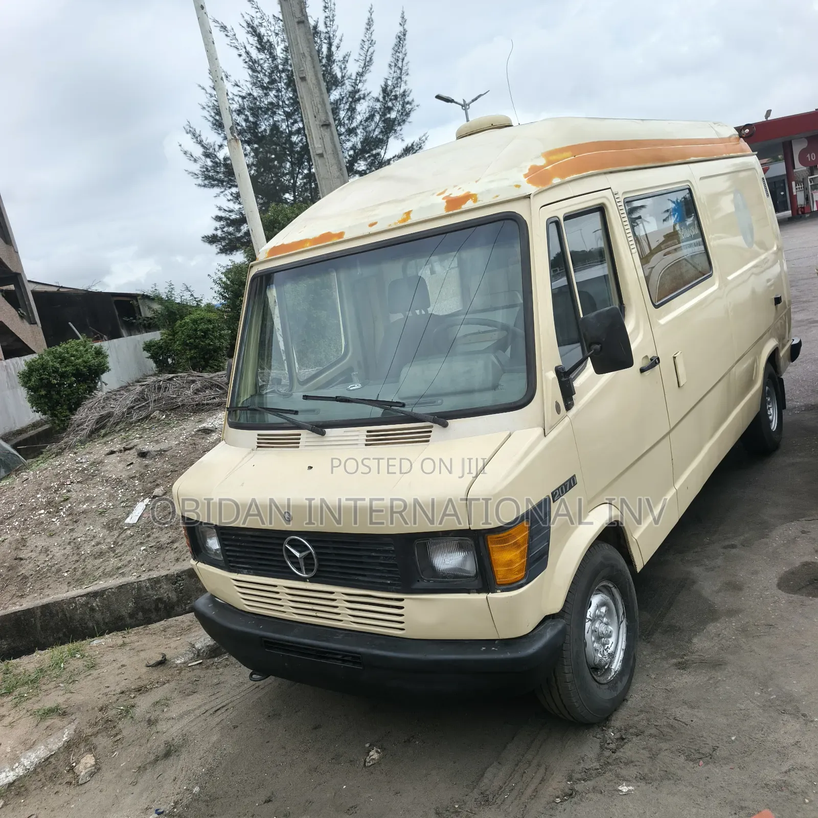 Mercedes-Benz T2 1998