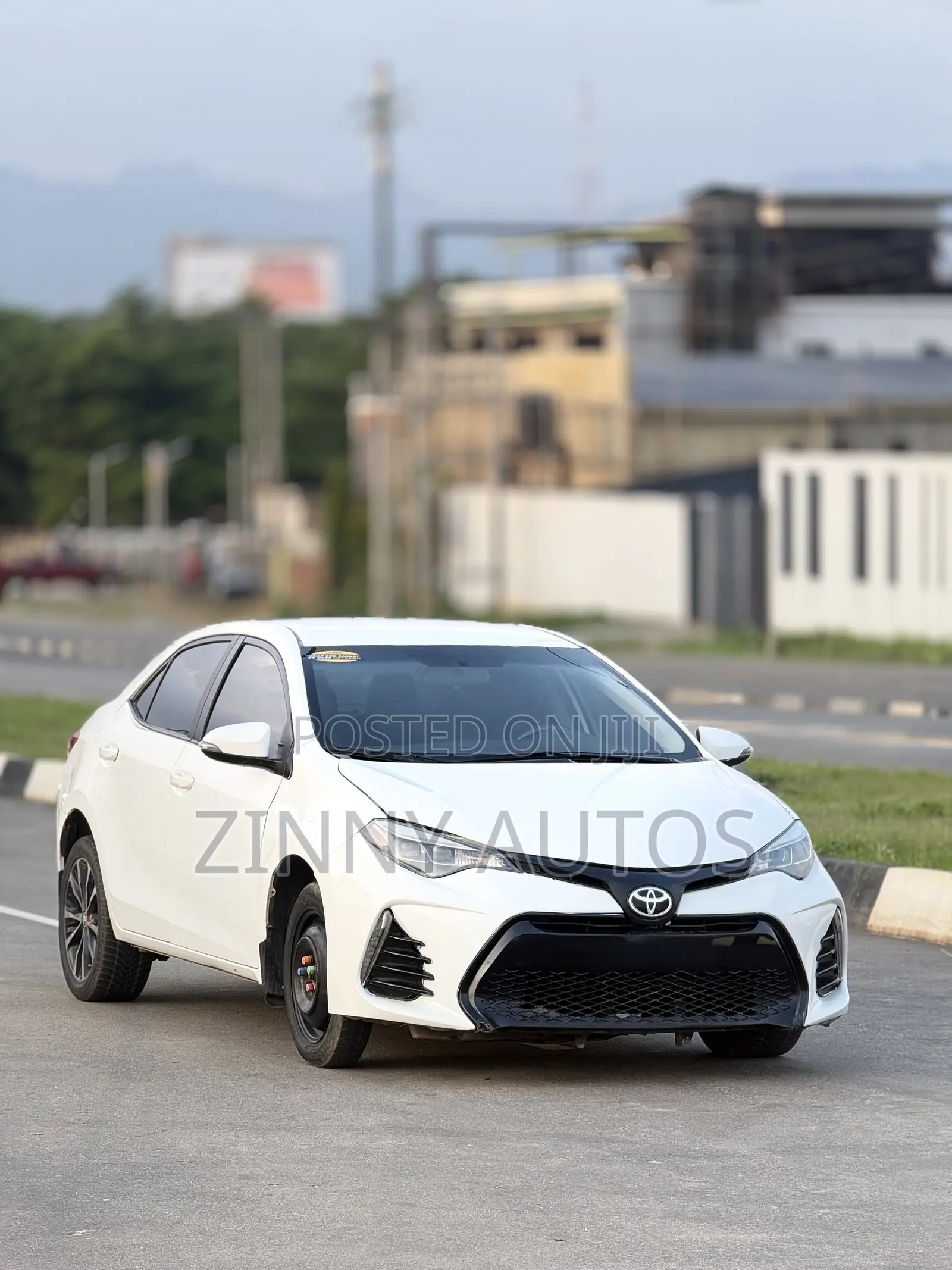 Toyota Corolla 2017 White