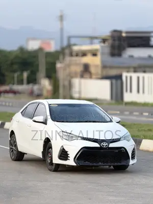 Toyota Corolla 2017 White